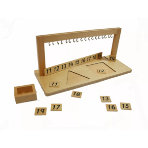 Moyo Montessori Moyo Montessori Držák na perlový materiál (11-19)