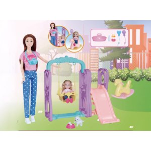 Panenka na hřišti 30cm