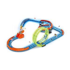 Dráha se svítícím autíčkem 88x27x48 cm